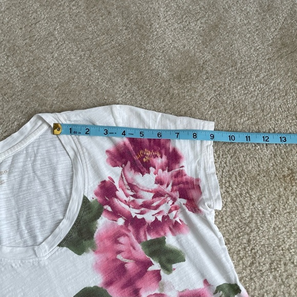 St John’s Bay - Set of 2 - T Shirts - Tops - Size: Medium - V-Neck - Picture 6 of 11